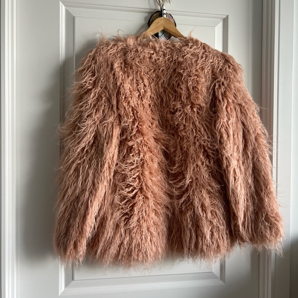 Faux Mongolian fur coat in dusty rose XS H&M - Picture 2 of 6